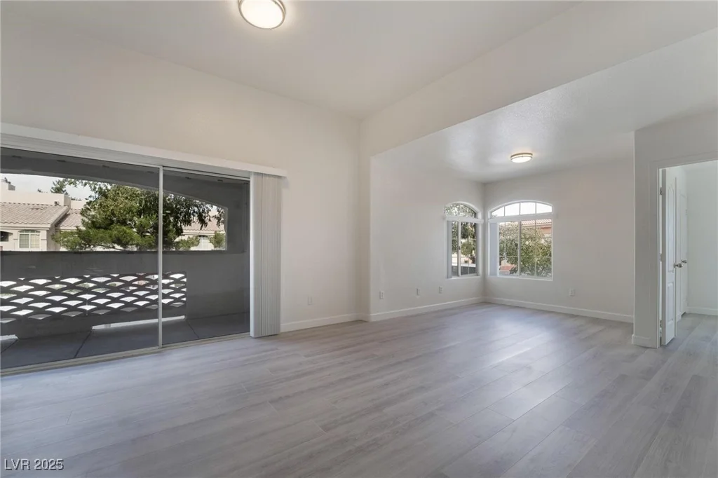 7400 Flamingo, Las Vegas, NV 89147