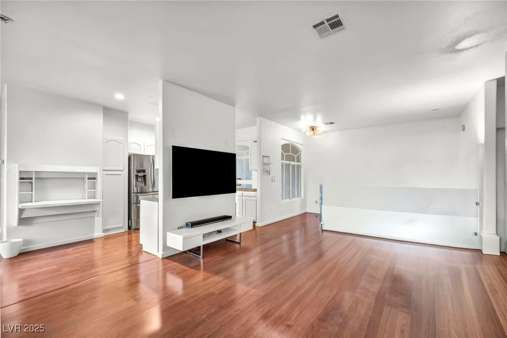 2050 Warm Springs, Henderson, NV 89014