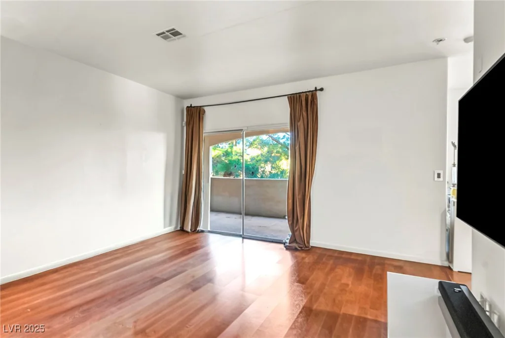 2050 Warm Springs, Henderson, NV 89014