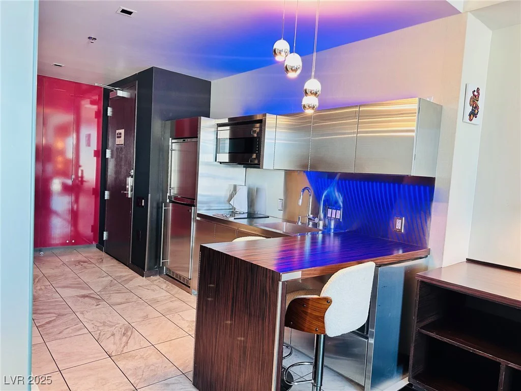 4381 Flamingo, Las Vegas, NV 89103