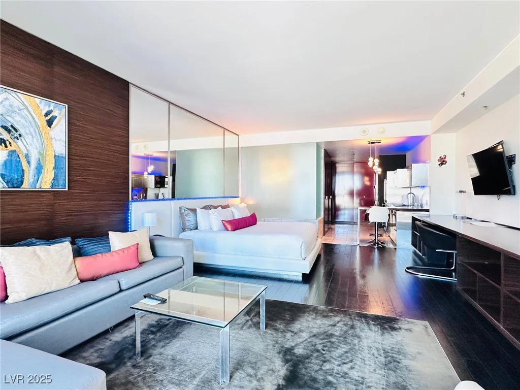 4381 Flamingo, Las Vegas, NV 89103