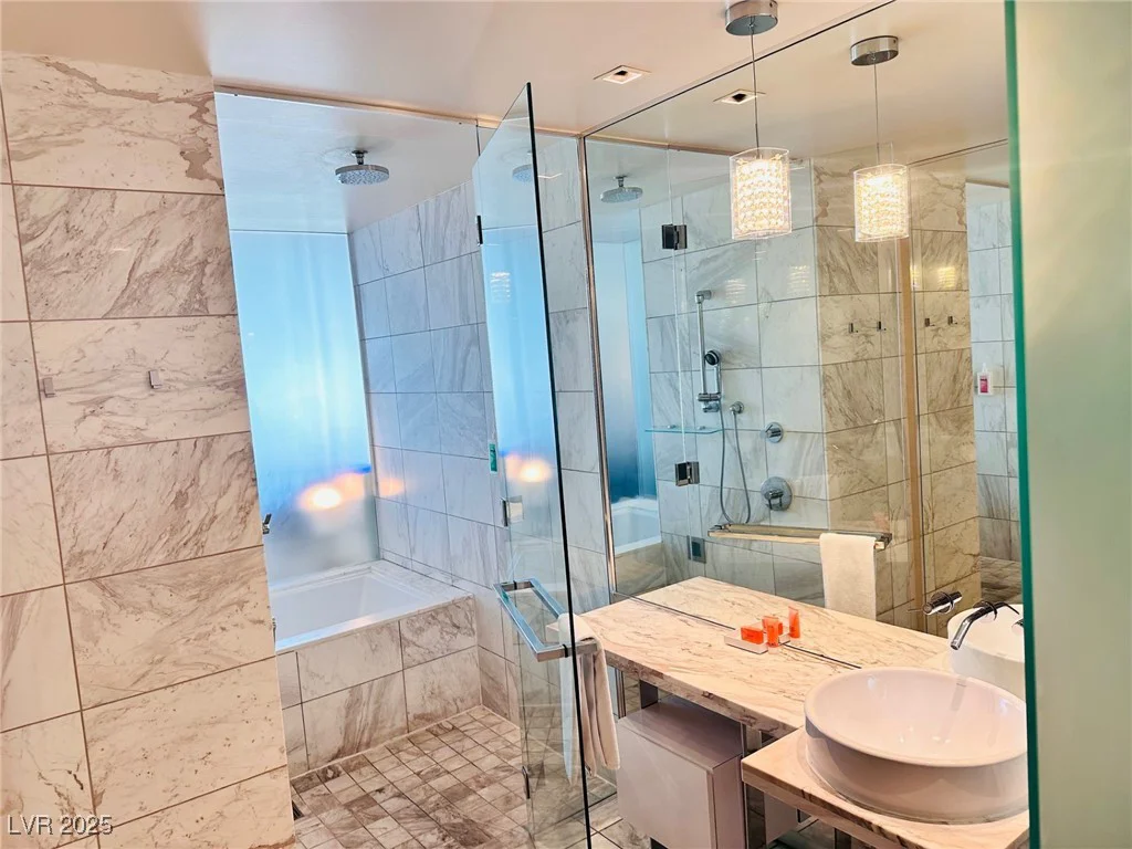 4381 Flamingo, Las Vegas, NV 89103