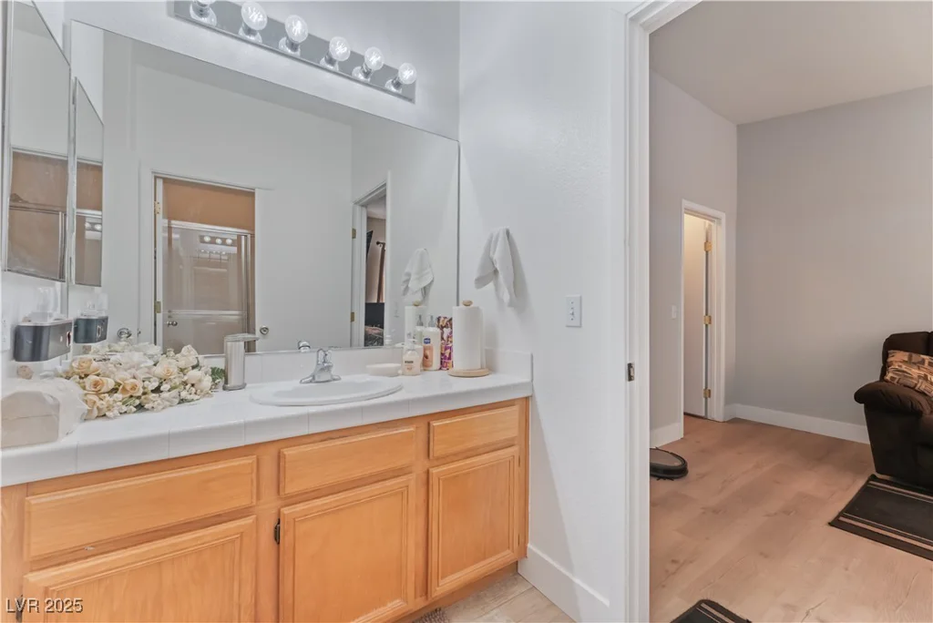 2050 Los Feliz, Las Vegas, NV 89156