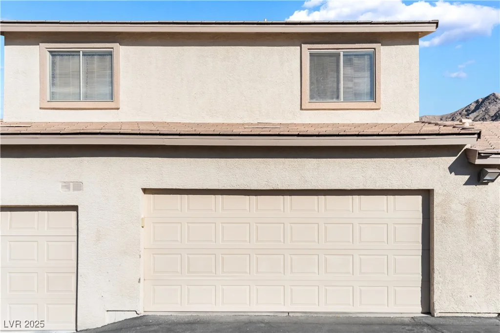 2050 Los Feliz, Las Vegas, NV 89156