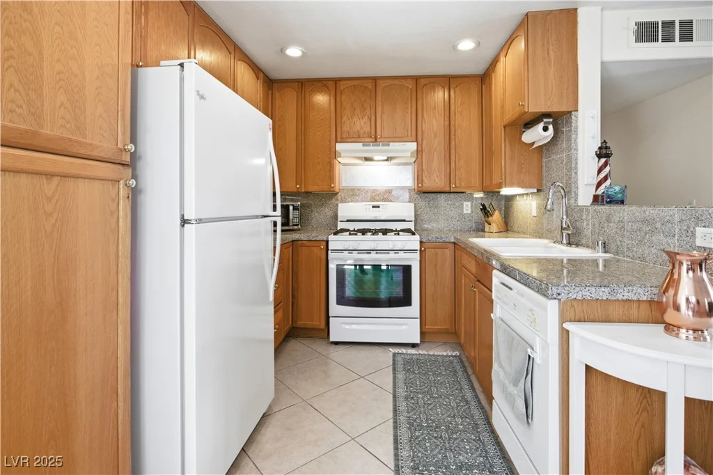 5206 Mandalay Springs, Las Vegas, NV 89120