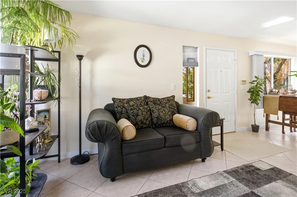 5206 Mandalay Springs, Las Vegas, NV 89120
