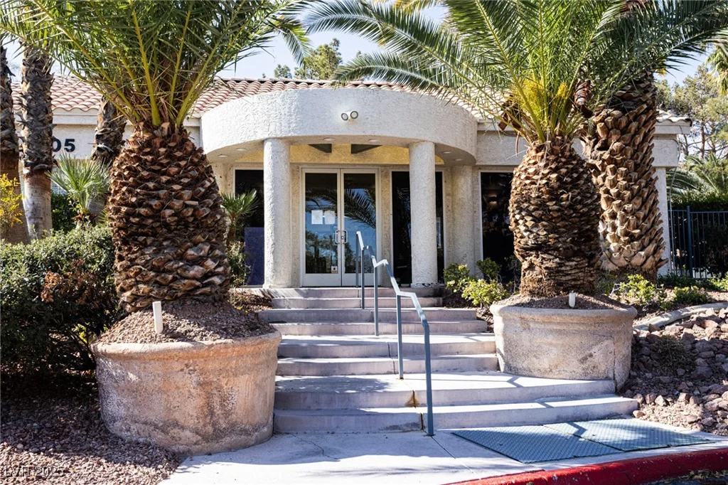 5206 Mandalay Springs, Las Vegas, NV 89120