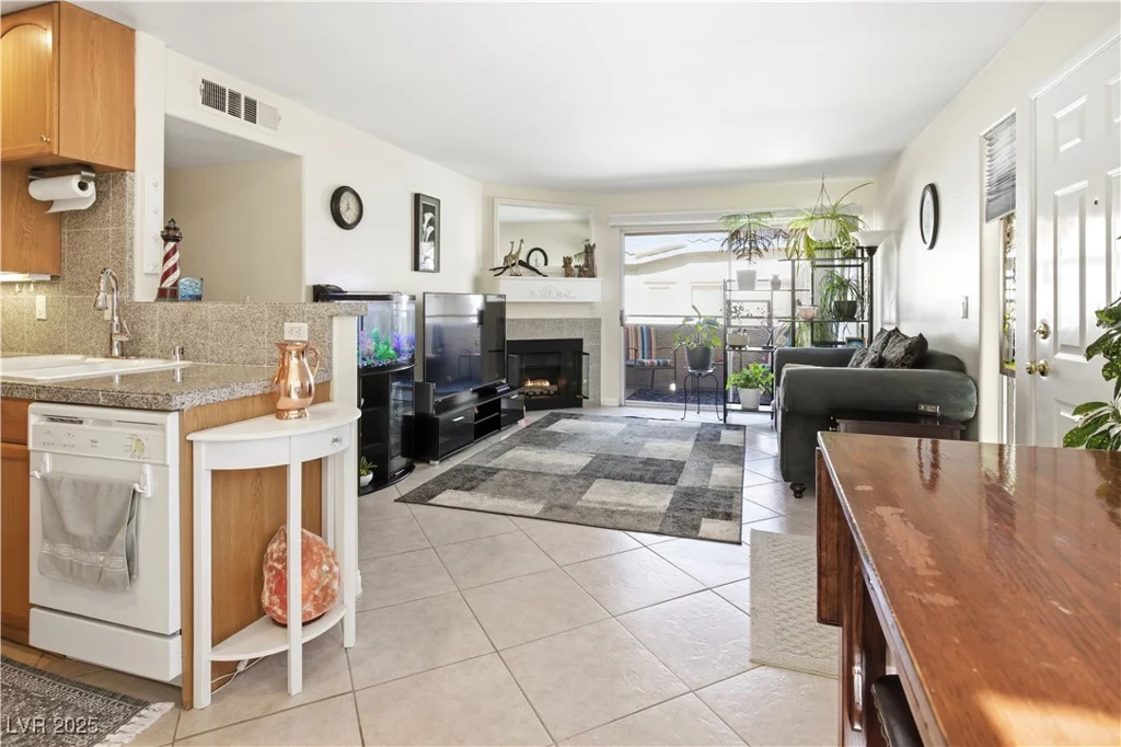 5206 Mandalay Springs, Las Vegas, NV 89120