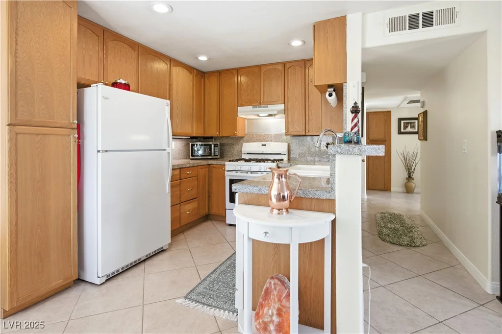 5206 Mandalay Springs, Las Vegas, NV 89120