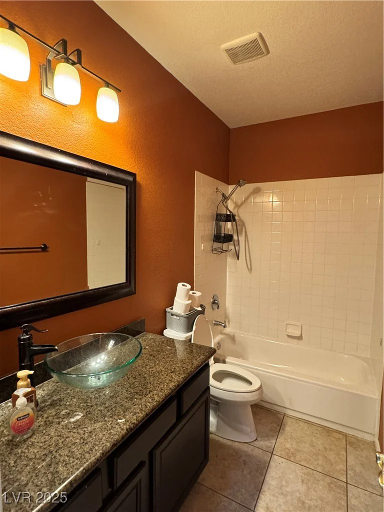 813 White Falcon, Las Vegas, NV 89144