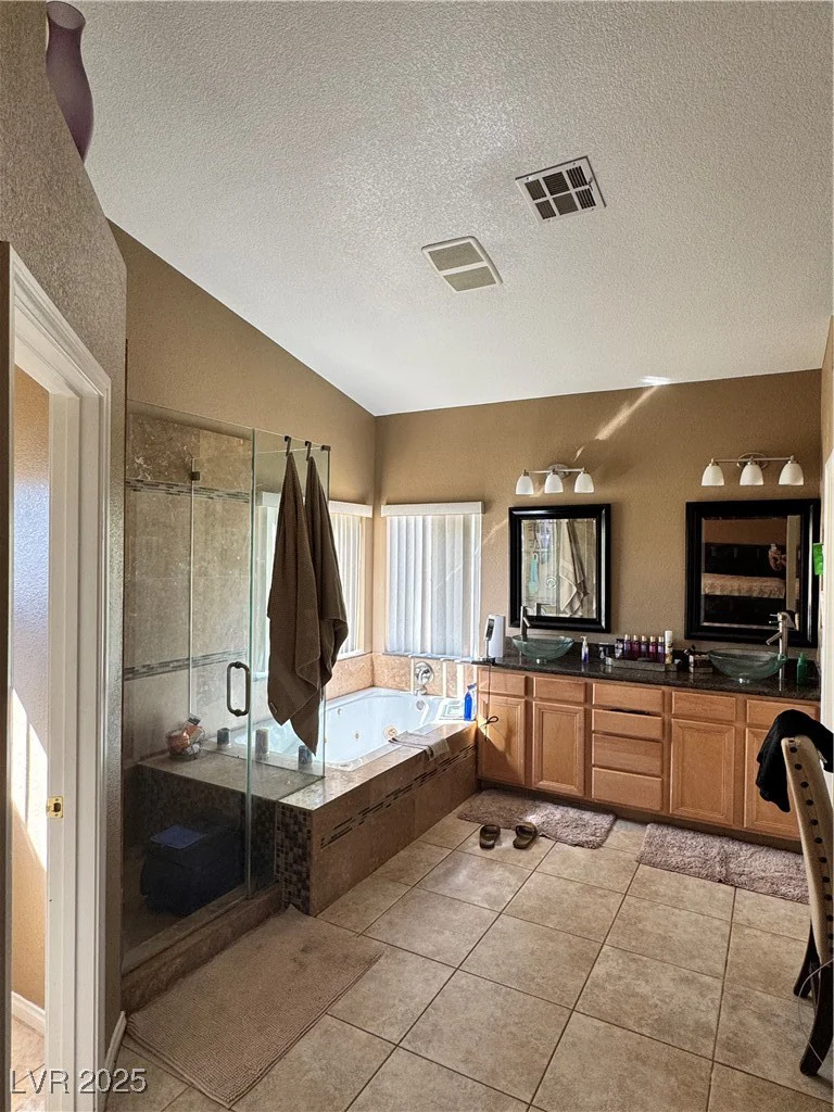 813 White Falcon, Las Vegas, NV 89144