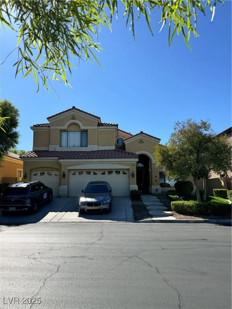 813 White Falcon, Las Vegas, NV 89144