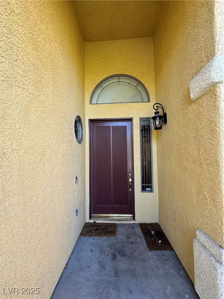 813 White Falcon, Las Vegas, NV 89144