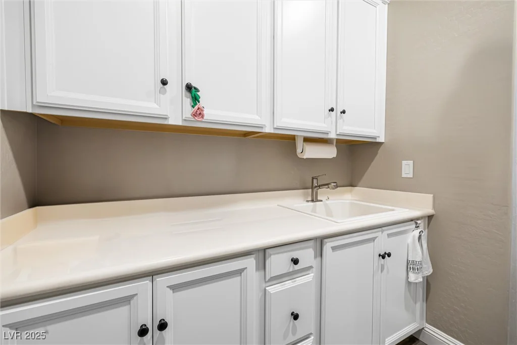 417 Honeybrush, Henderson, NV 89011