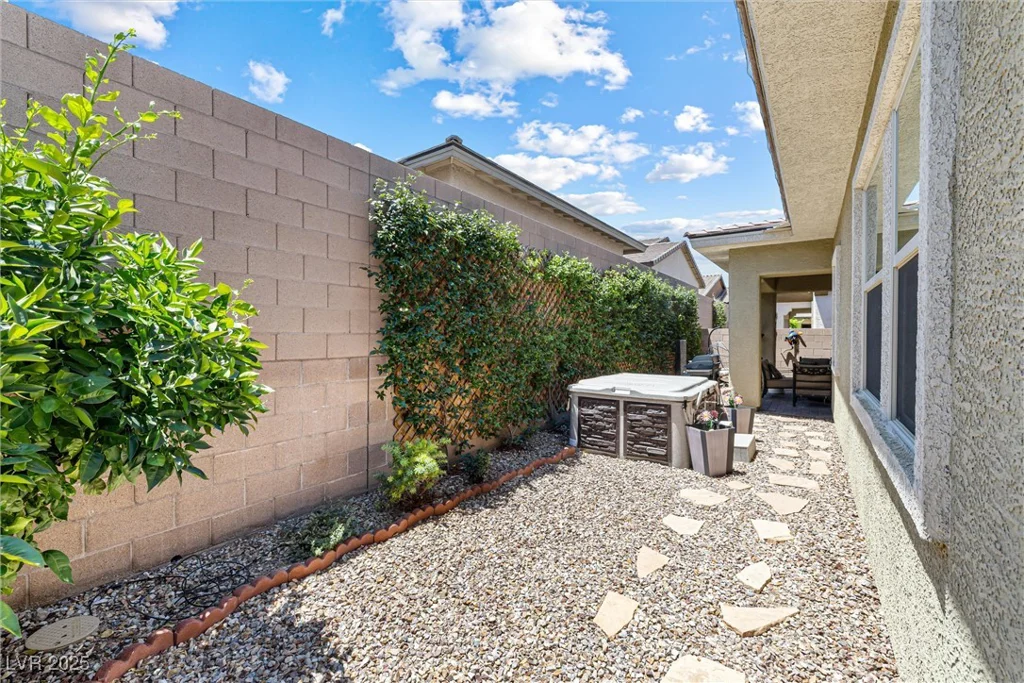 417 Honeybrush, Henderson, NV 89011