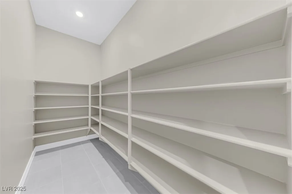 669 Stowell, Las Vegas, NV 89138