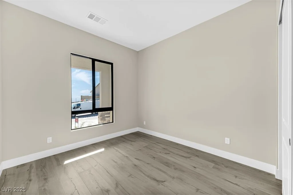 669 Stowell, Las Vegas, NV 89138