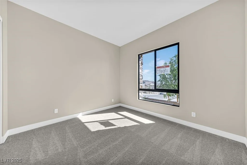 669 Stowell, Las Vegas, NV 89138