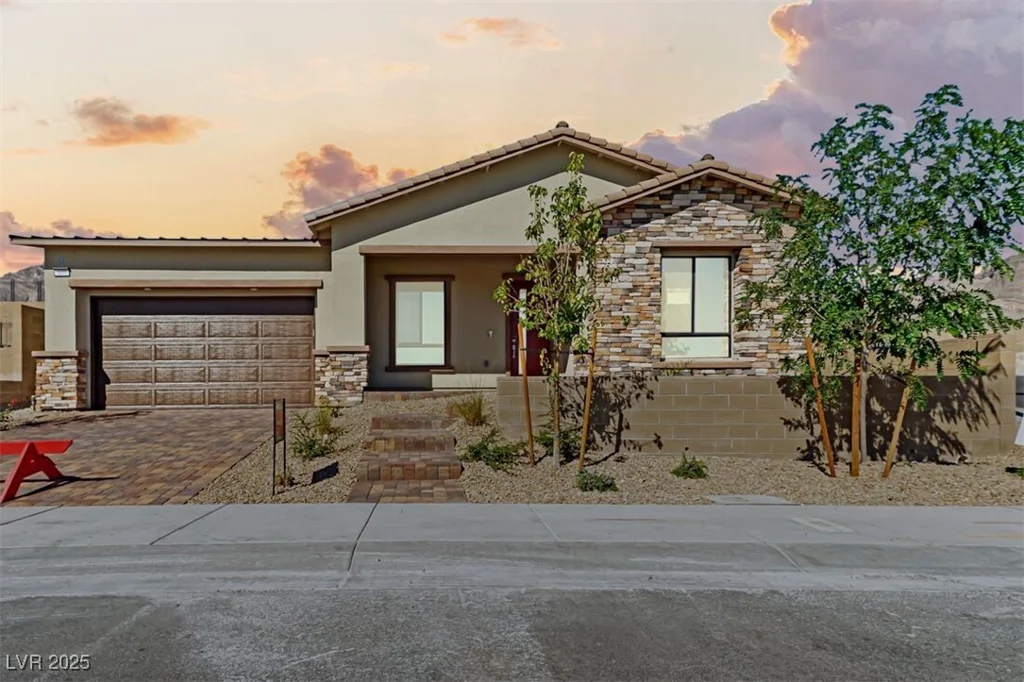 669 Stowell, Las Vegas, NV 89138
