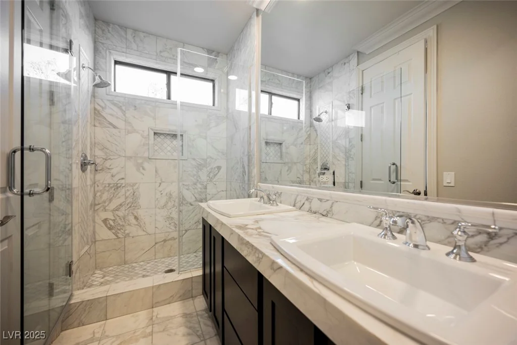 2486 Grassy Spring, Las Vegas, NV 89135