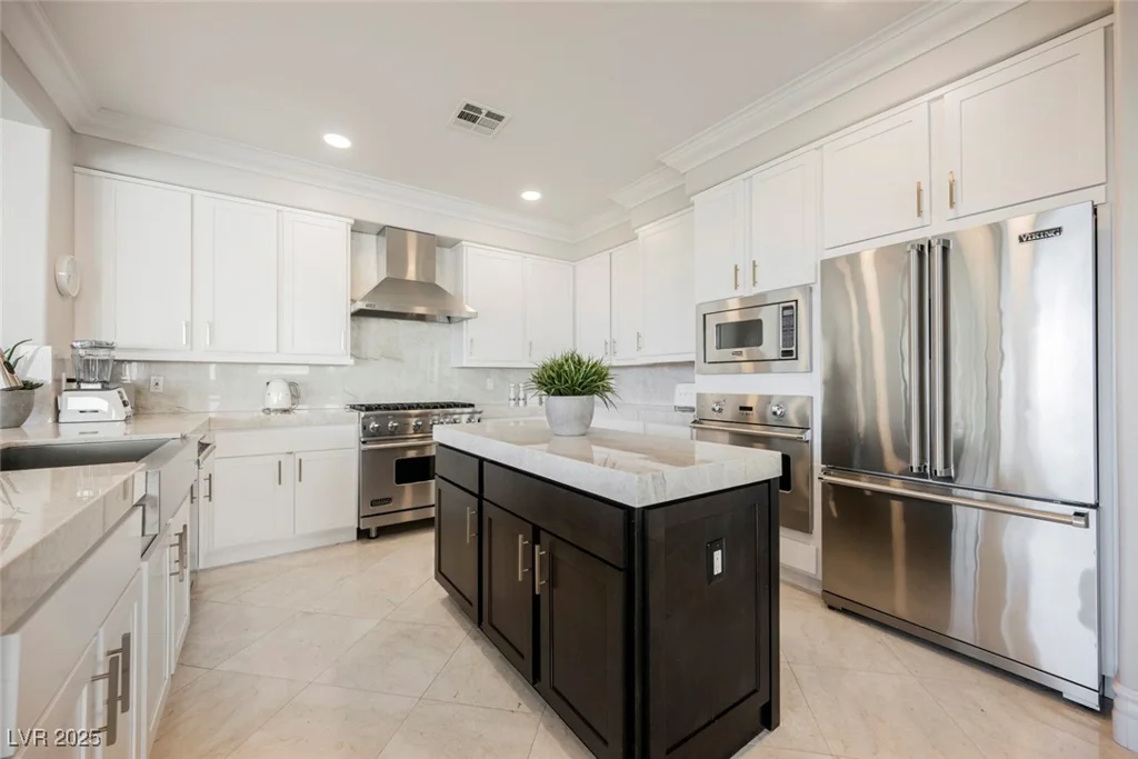 2486 Grassy Spring, Las Vegas, NV 89135
