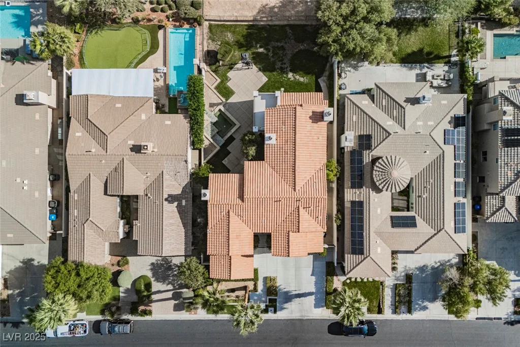 2486 Grassy Spring, Las Vegas, NV 89135