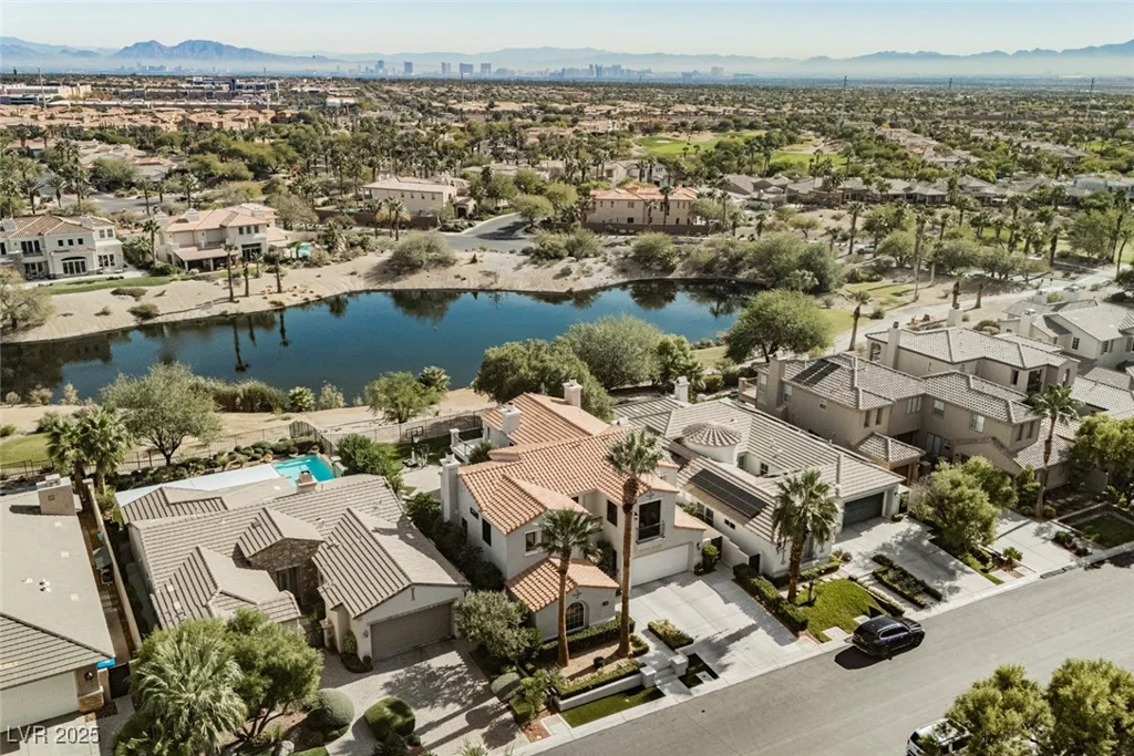 2486 Grassy Spring, Las Vegas, NV 89135
