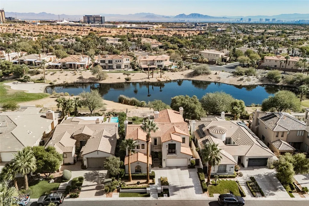 2486 Grassy Spring, Las Vegas, NV 89135