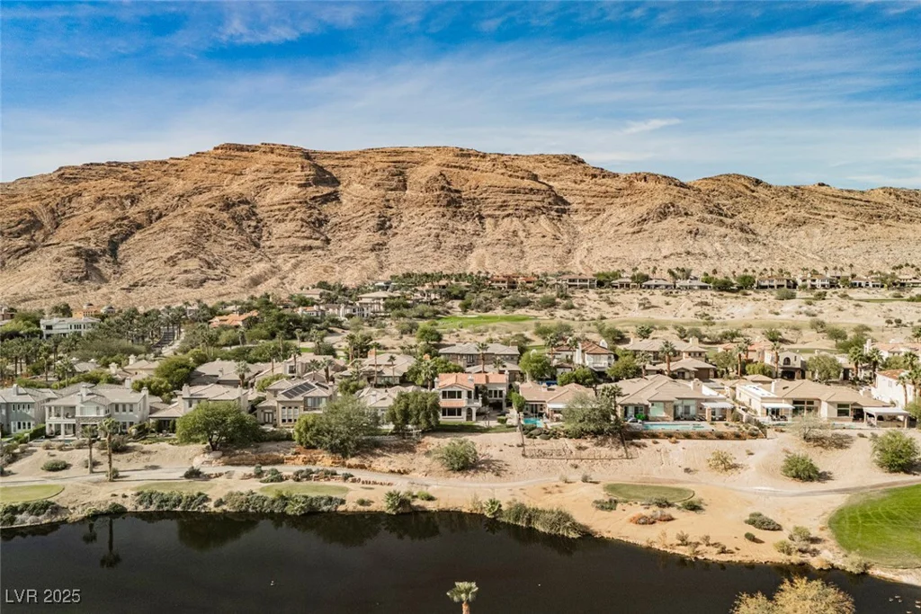 2486 Grassy Spring, Las Vegas, NV 89135
