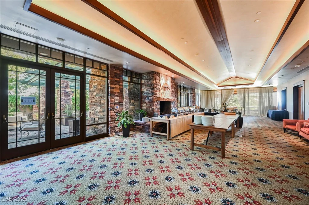 2486 Grassy Spring, Las Vegas, NV 89135