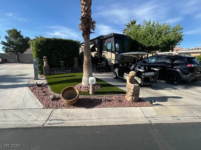 8175 Arville, Las Vegas, NV 89139