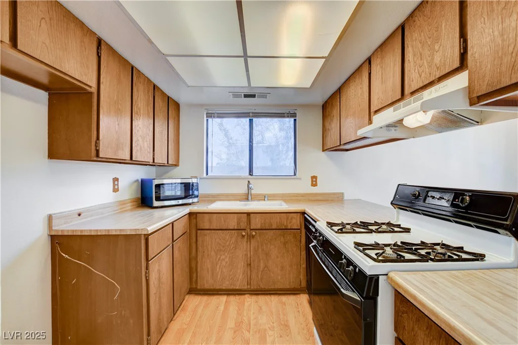 511 Chelsea, Henderson, NV 89014