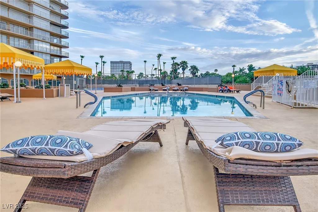3111 Bel Air, Las Vegas, NV 89109