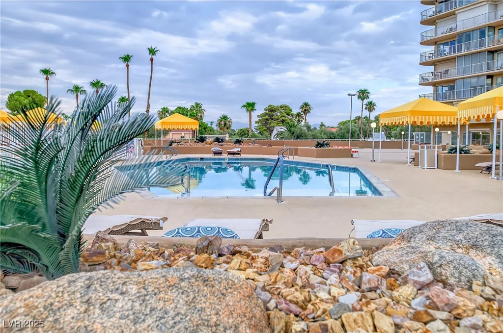 3111 Bel Air, Las Vegas, NV 89109
