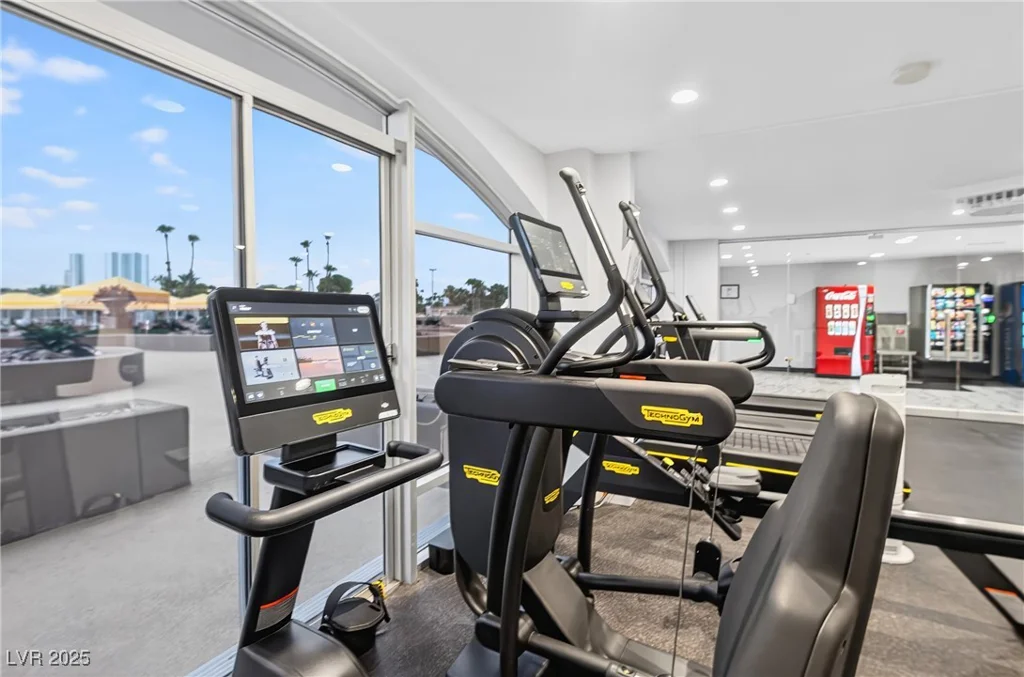 3111 Bel Air, Las Vegas, NV 89109