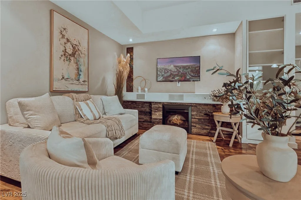 3111 Bel Air, Las Vegas, NV 89109