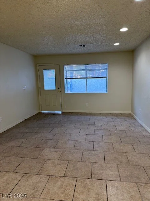 2121 Chertsey, Las Vegas, NV 89108