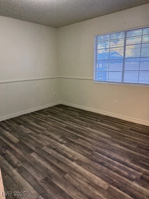 2121 Chertsey, Las Vegas, NV 89108