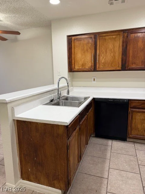 2121 Chertsey, Las Vegas, NV 89108