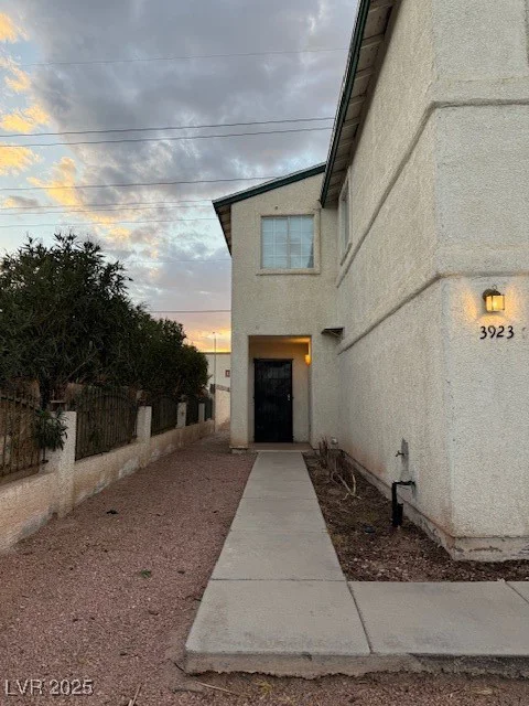 3923 Via Lucia, Las Vegas, NV 89115