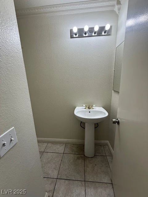 3923 Via Lucia, Las Vegas, NV 89115