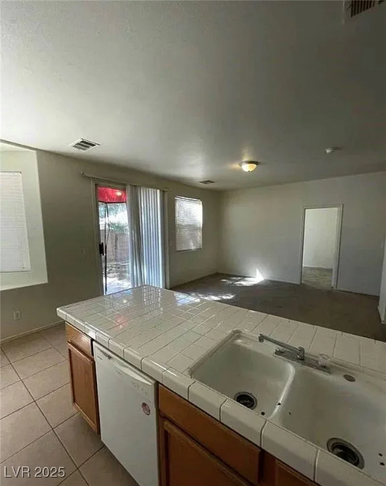 7573 Costanoa, Las Vegas, NV 89123