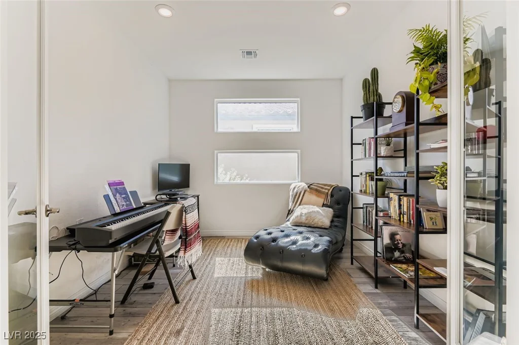 116 Lake Oasis, Henderson, NV 89011