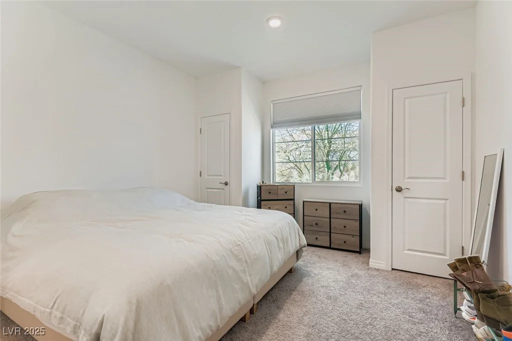 116 Lake Oasis, Henderson, NV 89011