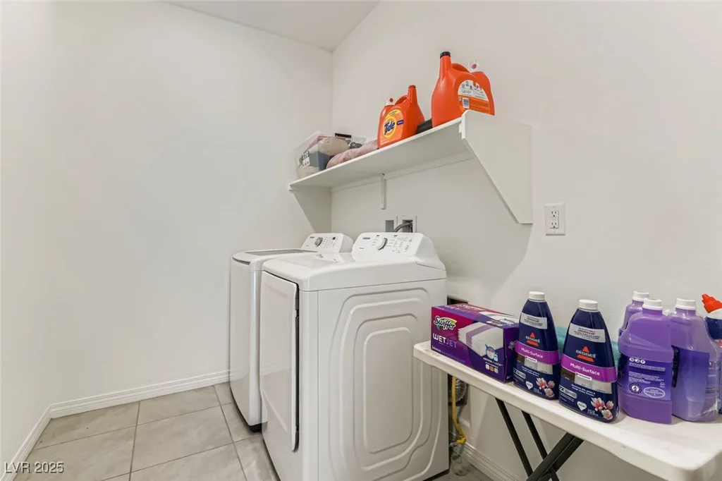 116 Lake Oasis, Henderson, NV 89011