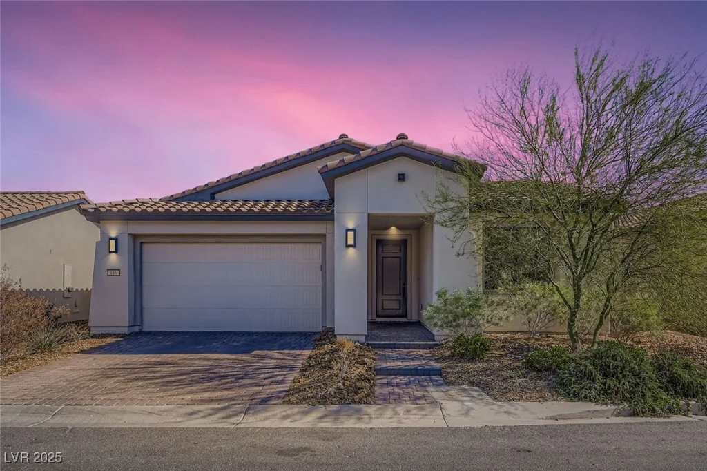 116 Lake Oasis, Henderson, NV 89011