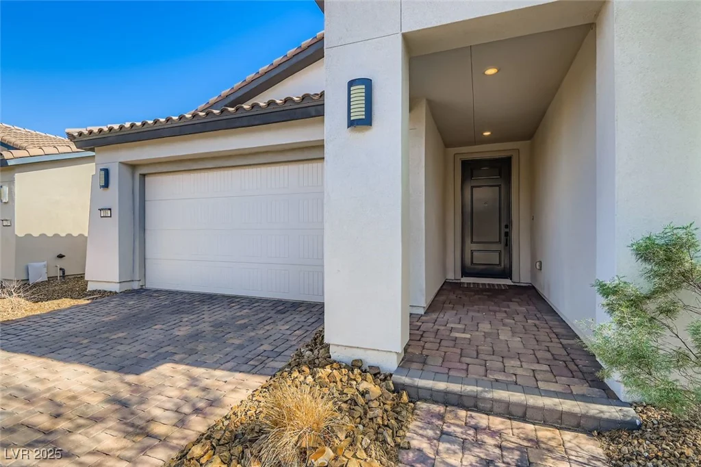 116 Lake Oasis, Henderson, NV 89011