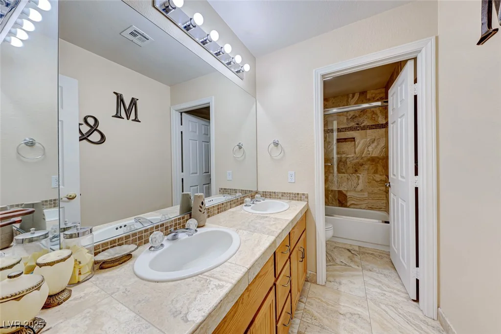 8240 Campana, Las Vegas, NV 89147