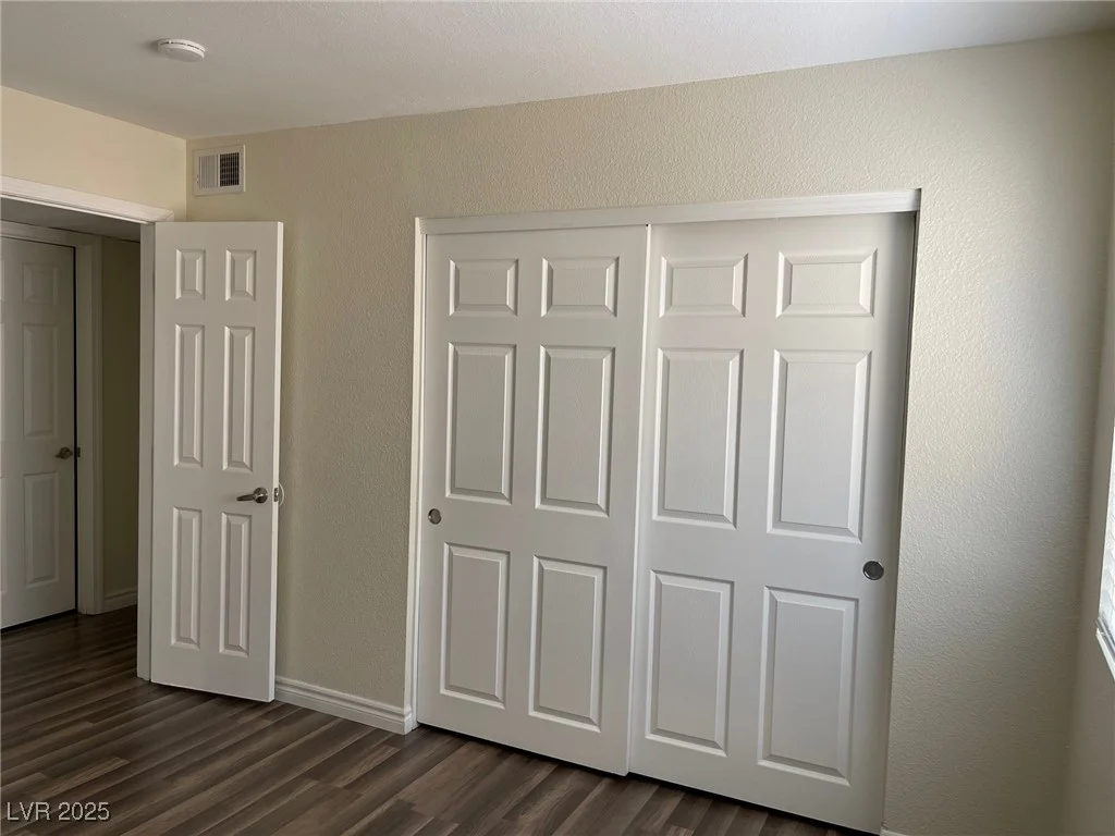5427 Indian River, Las Vegas, NV 89103