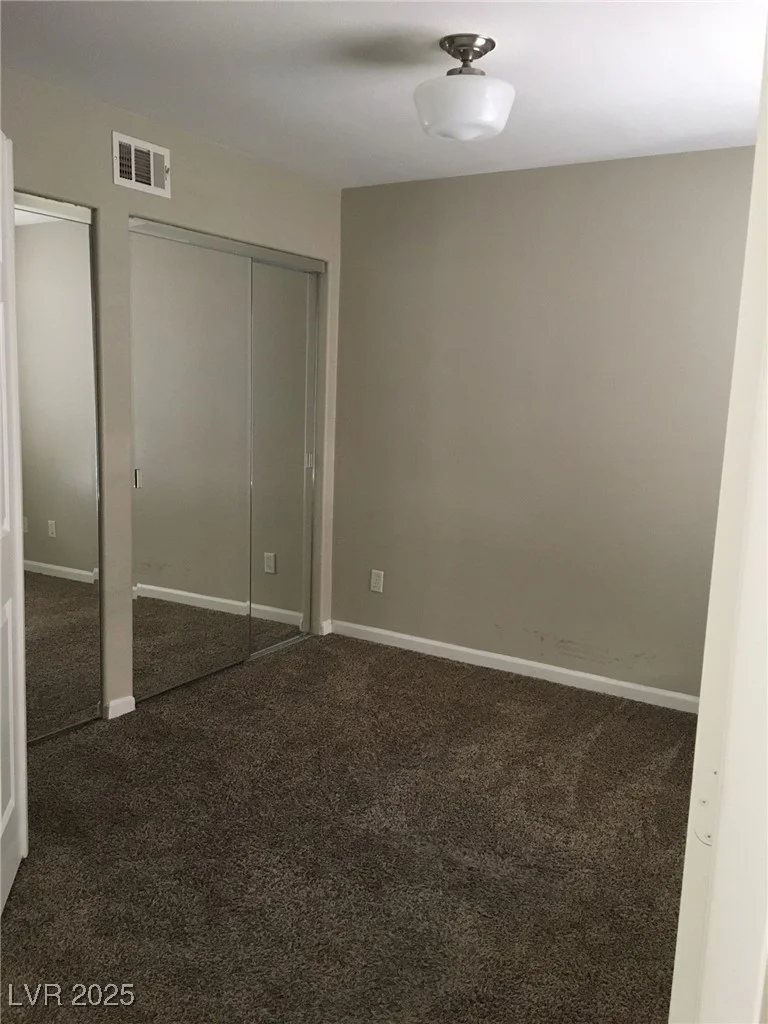 5427 Indian River, Las Vegas, NV 89103